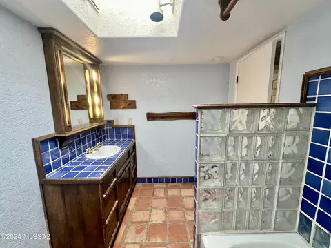 Bath - 102 E 2nd St, Safford, AZ 85546 photo 5 of 7