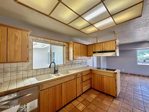 Kitchen - 102 E 2nd St, Safford, AZ 85546 photo 5 of 8