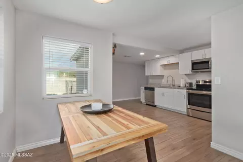 Dining - 1314 E Hedrick Dr, Tucson, AZ 85719 photo 1 of 1