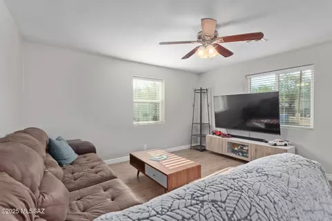 Living - 1314 E Hedrick Dr, Tucson, AZ 85719 photo 1 of 1