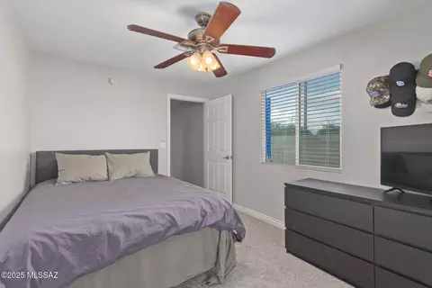 Bedroom - 1314 E Hedrick Dr, Tucson, AZ 85719 photo 2 of 5