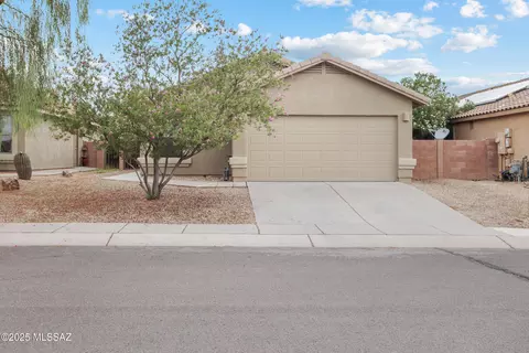 961 E Sheriffs Draw Ln, Sahuarita, AZ 85629