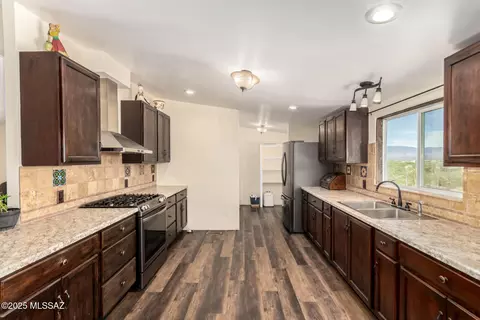 13715 E Greystokes Dr, Vail, AZ 85641 photo 18
