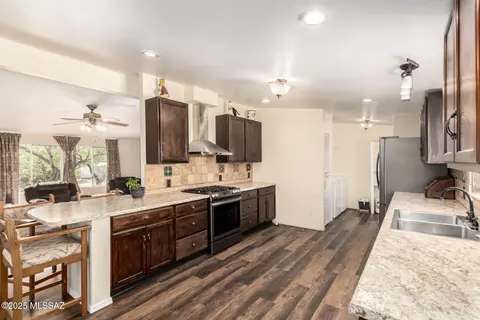 13715 E Greystokes Dr, Vail, AZ 85641 photo 15