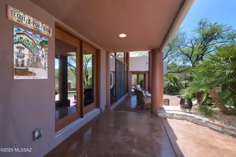 Exterior - 6655 E Circulo Invierno, Tucson, AZ 85750 photo 8 of 13