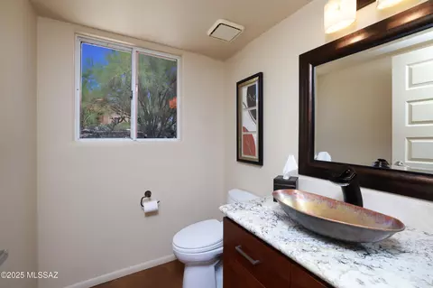 Bath - 6655 E Circulo Invierno, Tucson, AZ 85750 photo 5 of 5