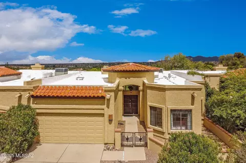 1242 E Camino Diestro, Oro Valley, AZ 85704
