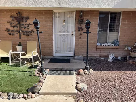 2723 W Sheryl Pl, Tucson, AZ 85713