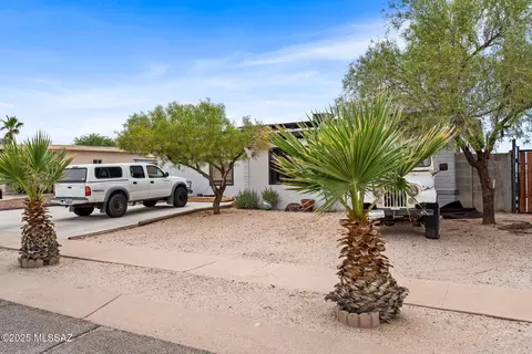 2530 S Kevin Dr, Tucson, AZ 85748