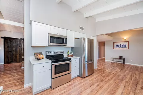 6211 Eli St, Tucson, AZ 85711 photo 9