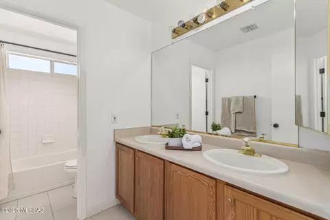 8910 E Autumn Sage St, Tucson, AZ 85747 photo 19