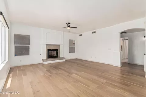 8910 E Autumn Sage St, Tucson, AZ 85747 photo 6