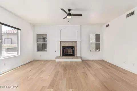 8910 E Autumn Sage St, Tucson, AZ 85747 photo 7