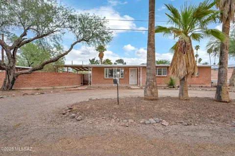 355 S Longfellow Ave, Tucson, AZ 85711
