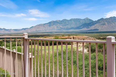 1841 W Acacia Bluffs Dr, Green Valley, AZ 85622