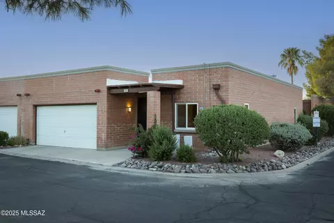 265 E Ponderosa St, Tucson, AZ 85705