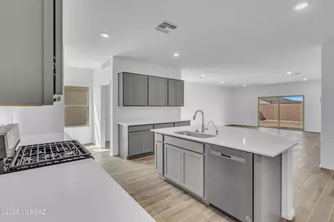 Kitchen - 12176 E Morris Carson Dr, Vail, AZ 85641 photo 3 of 3