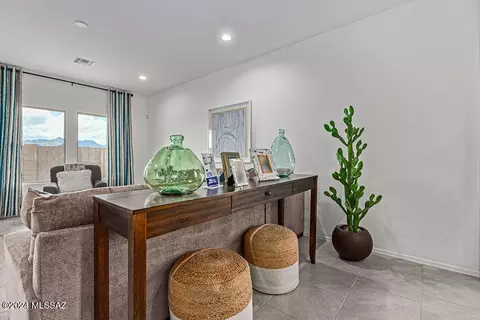 Entry Way - 3930 E Market St, Tucson, AZ 85706 photo 2 of 4