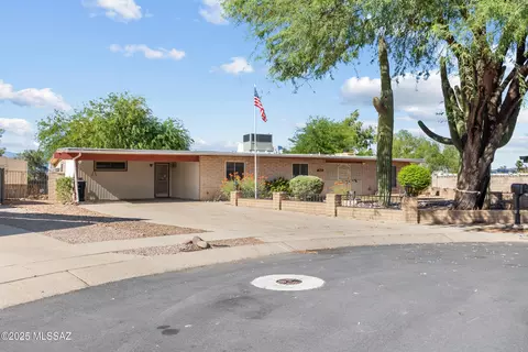 7457 E 45th St, Tucson, AZ 85730