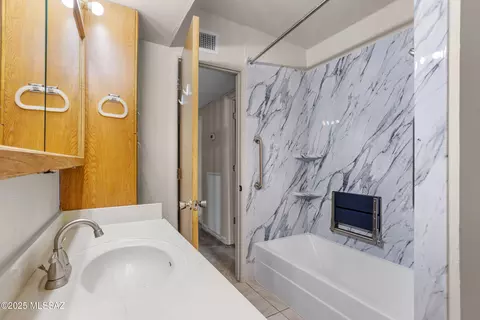 Bath - 7457 E 45th St, Tucson, AZ 85730 photo 4 of 5