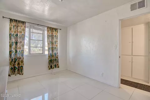 Bedroom - 2913 E 17th St, Tucson, AZ 85716 photo 5 of 6