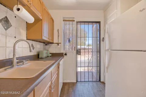 Kitchen - 2913 E 17th St, Tucson, AZ 85716 photo 3 of 5