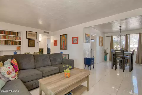Living - 2913 E 17th St, Tucson, AZ 85716 photo 3 of 4