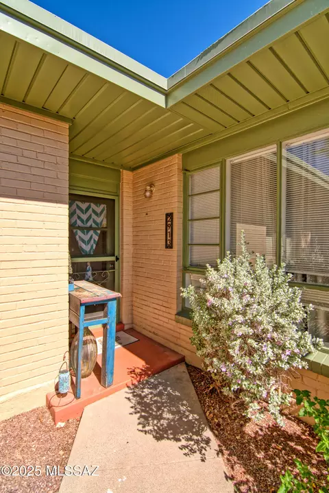Exterior - 2913 E 17th St, Tucson, AZ 85716 photo 5 of 7