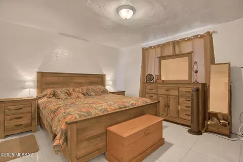 Bedroom - 2913 E 17th St, Tucson, AZ 85716 photo 1 of 6