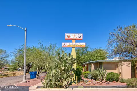 2913 E 17th St, Tucson, AZ 85716