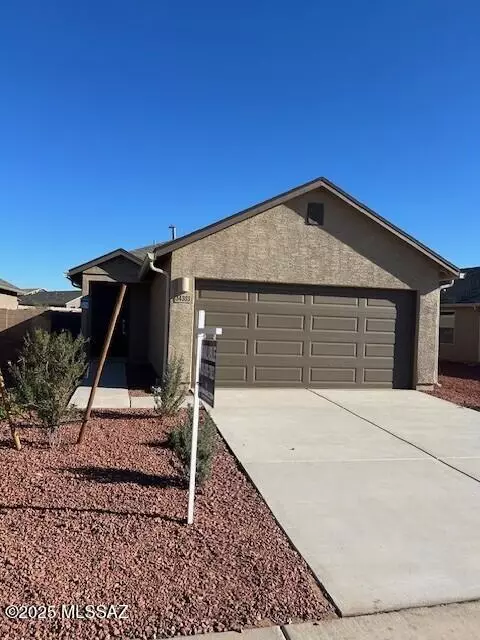 34303 S Incus Rd, Red Rock, AZ 85145