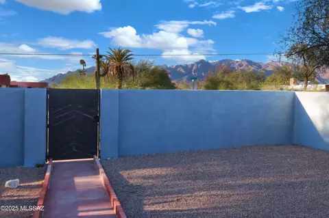Exterior - 1646 E Copper St, Tucson, AZ 85719 photo 5 of 10