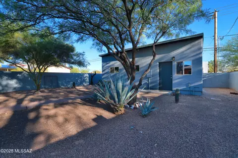 Exterior - 1646 E Copper St, Tucson, AZ 85719 photo 8 of 10