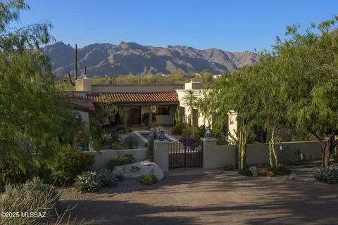 3616 E Placita Lindura, Tucson, AZ 85718
