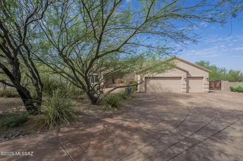 13944 S Broken Spoke Ln, Vail, AZ 85641
