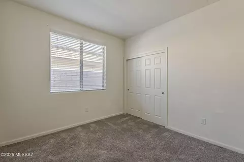 Bedroom - 11427 E Dry Wind Dr, Tucson, AZ 85747 photo 8 of 9