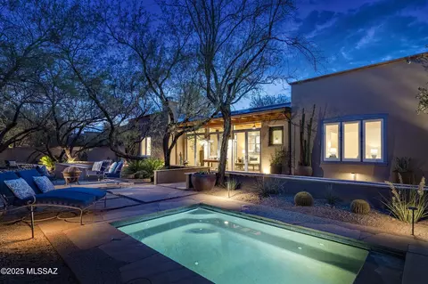 5380 E Placita Del Mesquite, Tucson, AZ 85712