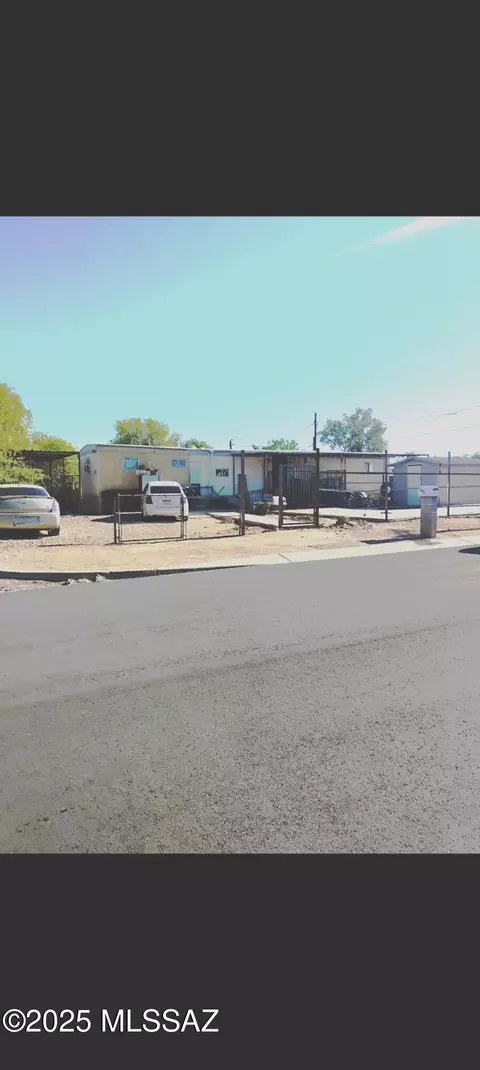 1477 E Ginter Rd, Tucson, AZ 85706