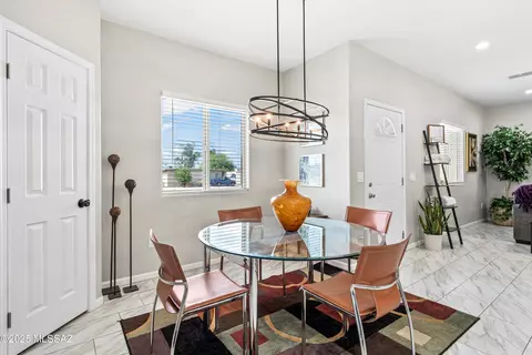 25 Elm St, Tucson, AZ 85705 photo 9