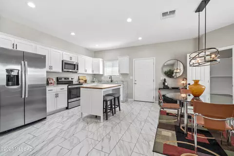 25 Elm St, Tucson, AZ 85705 photo 8