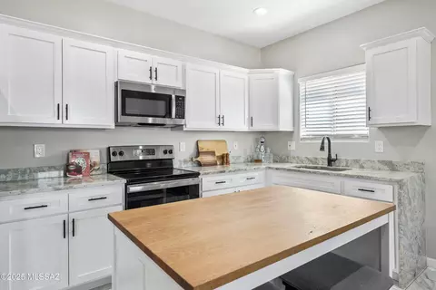 25 Elm St, Tucson, AZ 85705 photo 10