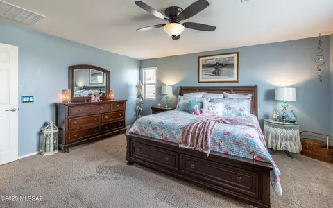 Bedroom - 6401 E Boldin Dr, Tucson, AZ 85756 photo 2 of 7