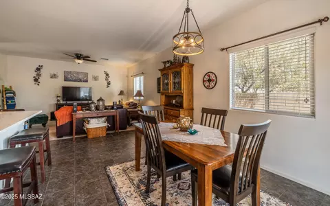 Dining - 6401 E Boldin Dr, Tucson, AZ 85756 photo 2 of 2