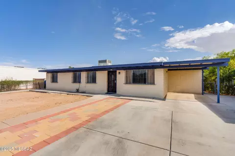 4730 S Camino De La Plz, Tucson, AZ 85714