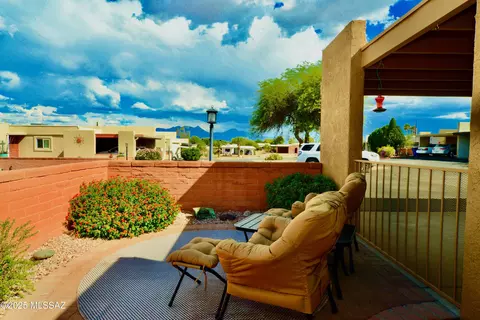 724 W Rio San Pedro, Green Valley, AZ 85614