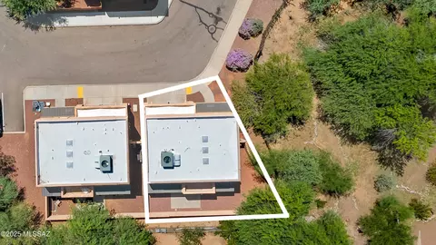 View/Area - 1109 E Irwin Pl, Tucson, AZ 85719 photo 4 of 4