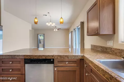 Kitchen - 1109 E Irwin Pl, Tucson, AZ 85719 photo 4 of 4