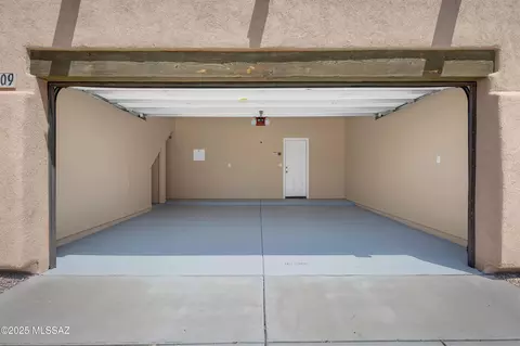 Exterior - 1109 E Irwin Pl, Tucson, AZ 85719 photo 4 of 6