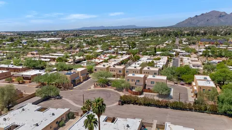 View/Area - 1109 E Irwin Pl, Tucson, AZ 85719 photo 3 of 4