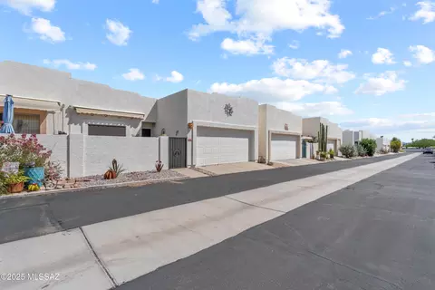2825 S Stacy Dr, Tucson, AZ 85713
